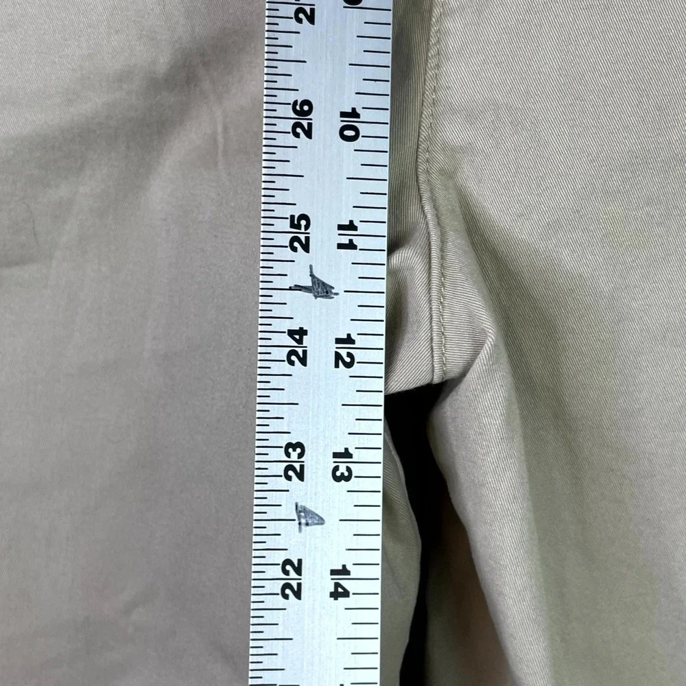 Tommy Hilfiger Chino Pants Mens 43x27* Flat Front Minimalist Everyday Wear Skate